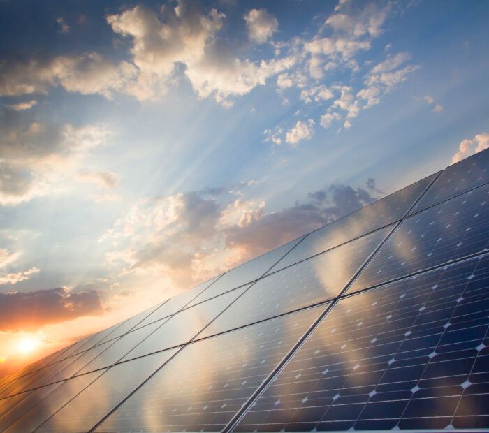 Personnel solutions for solar power and energy sector